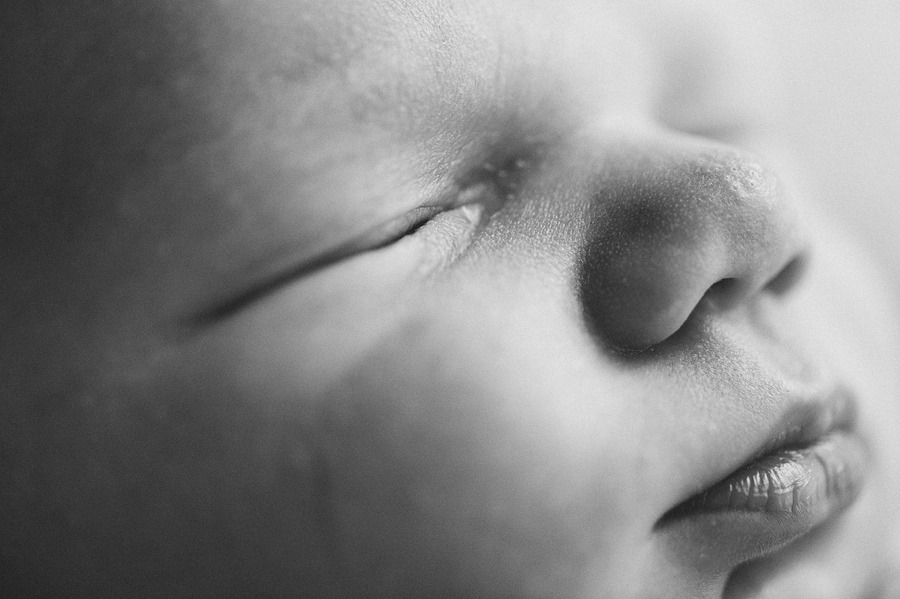 NewbornPhotographer013