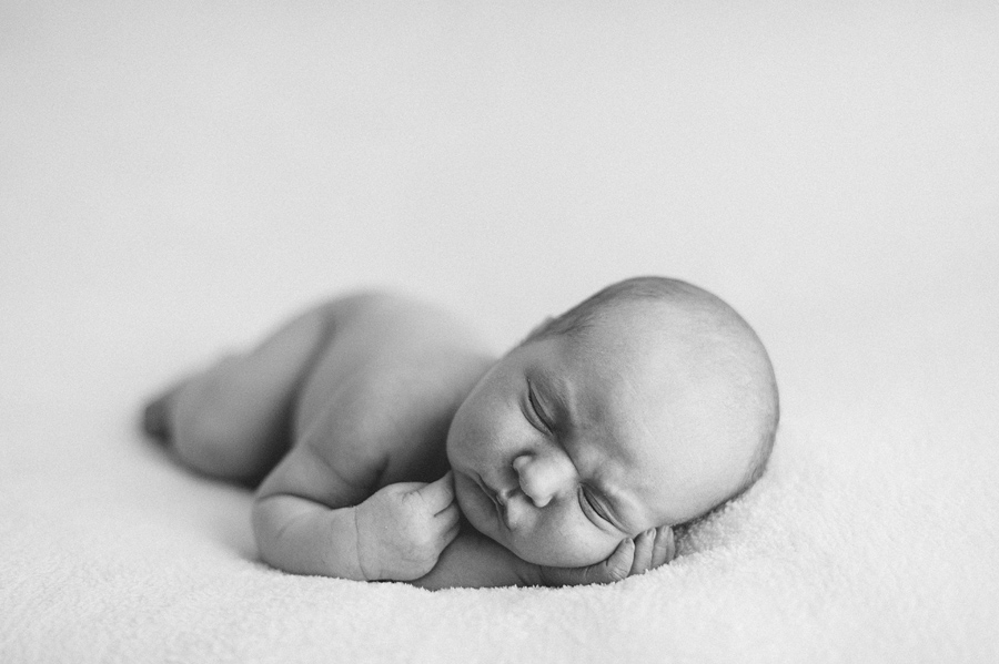 NewbornPhotographer035