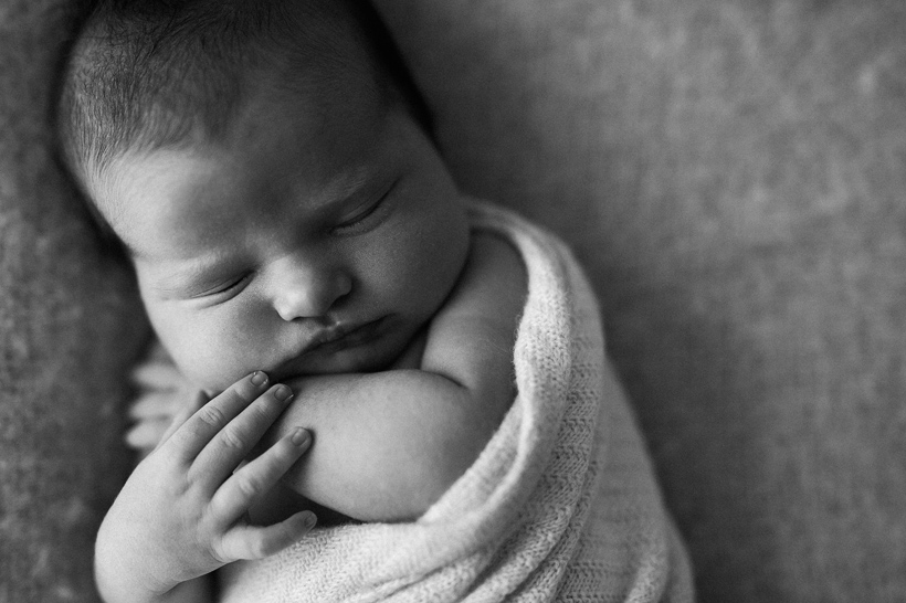 041-newbornphotographernoosa