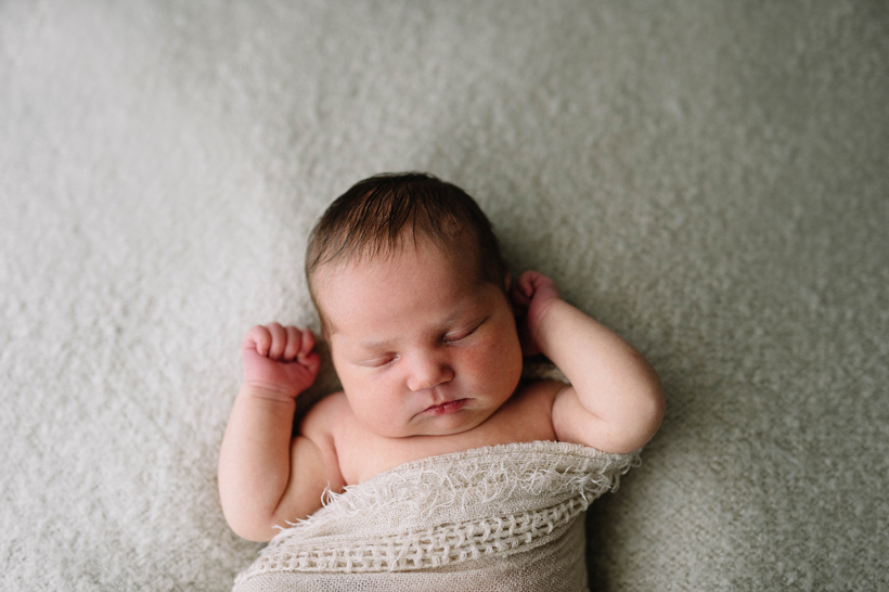 243-newbornmaternityfamilyphotography